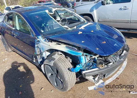 2020 Tesla Model 3 Standard Range Plus Rear-Wheel Drive/Standard Range Rear-Wheel Drive from USA, damaged, VIN 5YJ3E1EA4LF796943